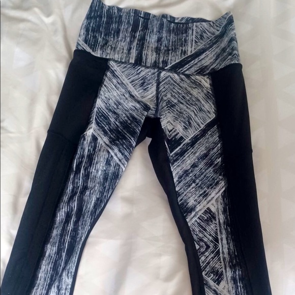 Lululemon Capri leggings - Picture 3 of 11